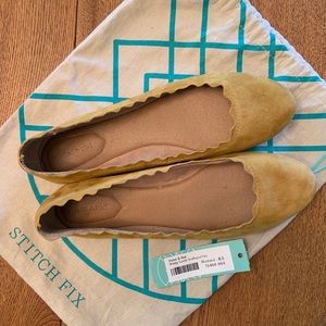 violet & red brand flats